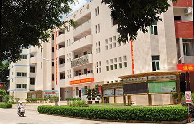 2025年初中生可以读的红河新能源汽修学校